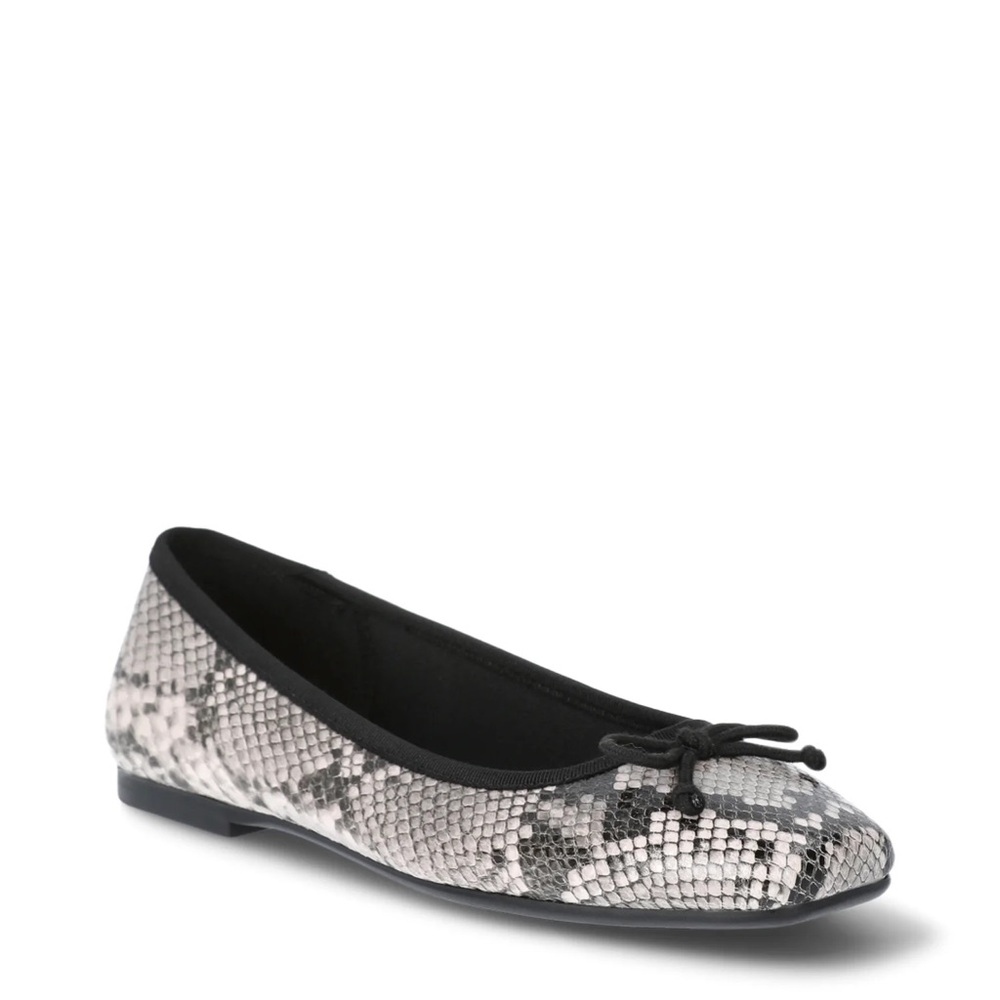 Scoop Snakeskin Pattern Ballet Flats
